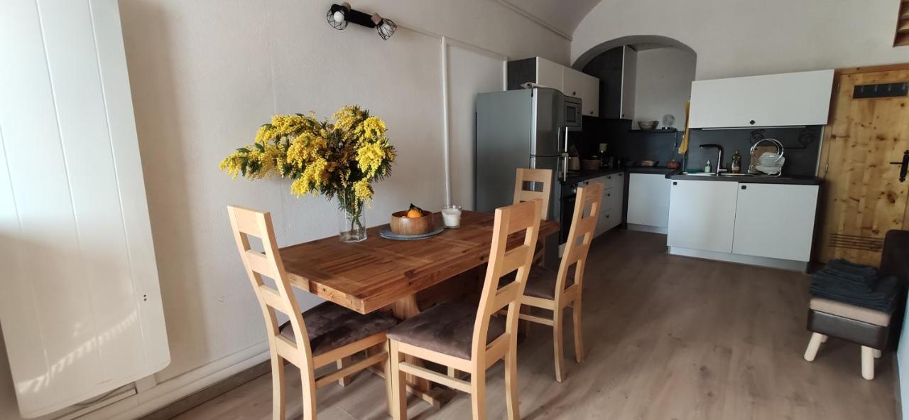 Joli studio mezzanine, à 2 pas de la plage Menton Extérieur photo